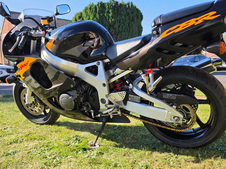 1996 Honda CBR - Image 8 of 30