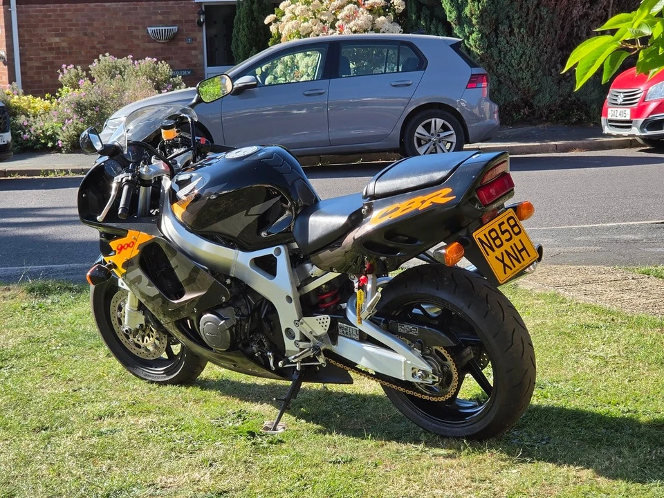 1996 Honda CBR - Image 6 of 30
