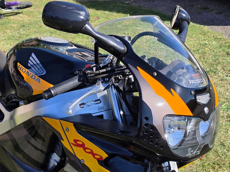 1996 Honda CBR - Image 14 of 30