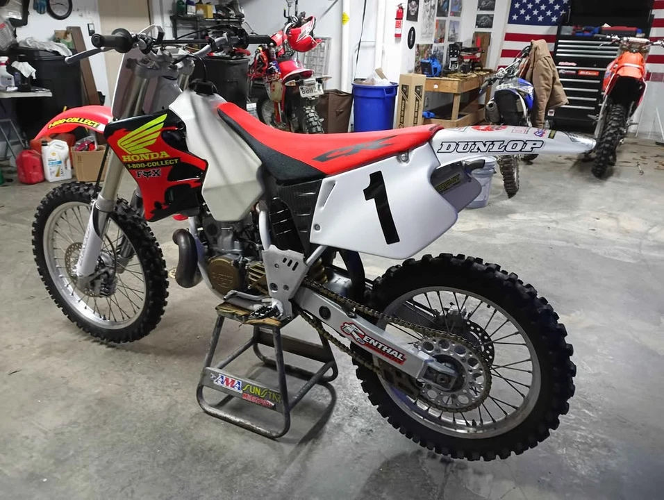 1996 Honda CR - Image 3 of 14