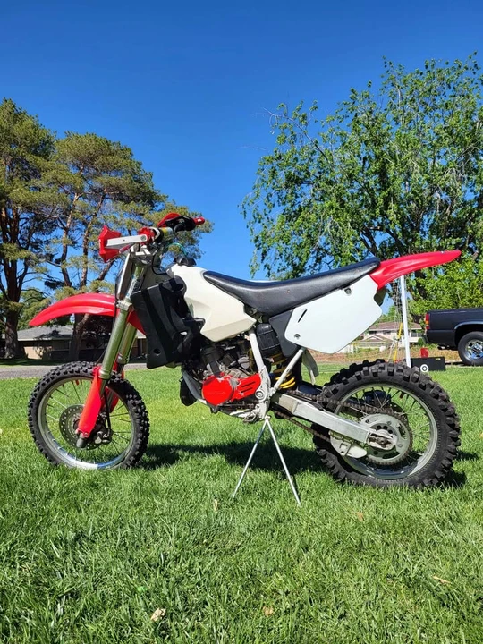 1996 Honda CR - Image 2 of 9