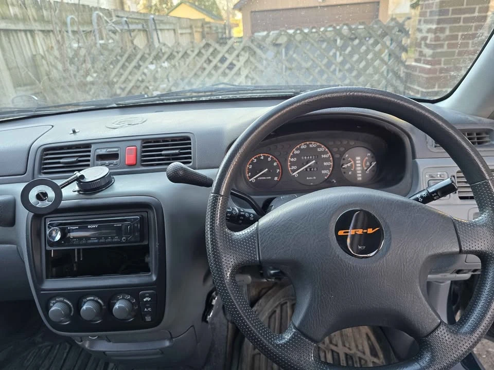 1996 Honda CR-V - Image 3 of 16