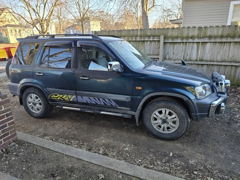 1996 Honda CR-V - Image 8 of 16