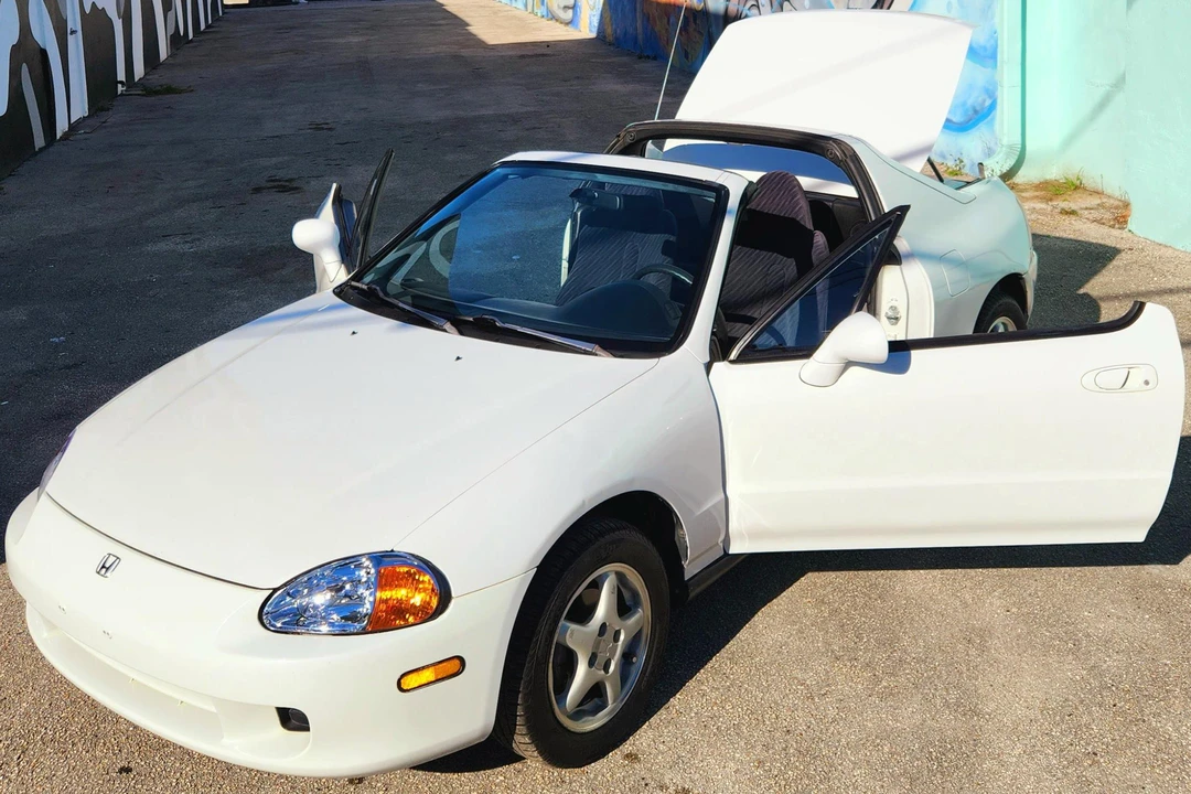 1996 Honda Del Sol - Image 6 of 31