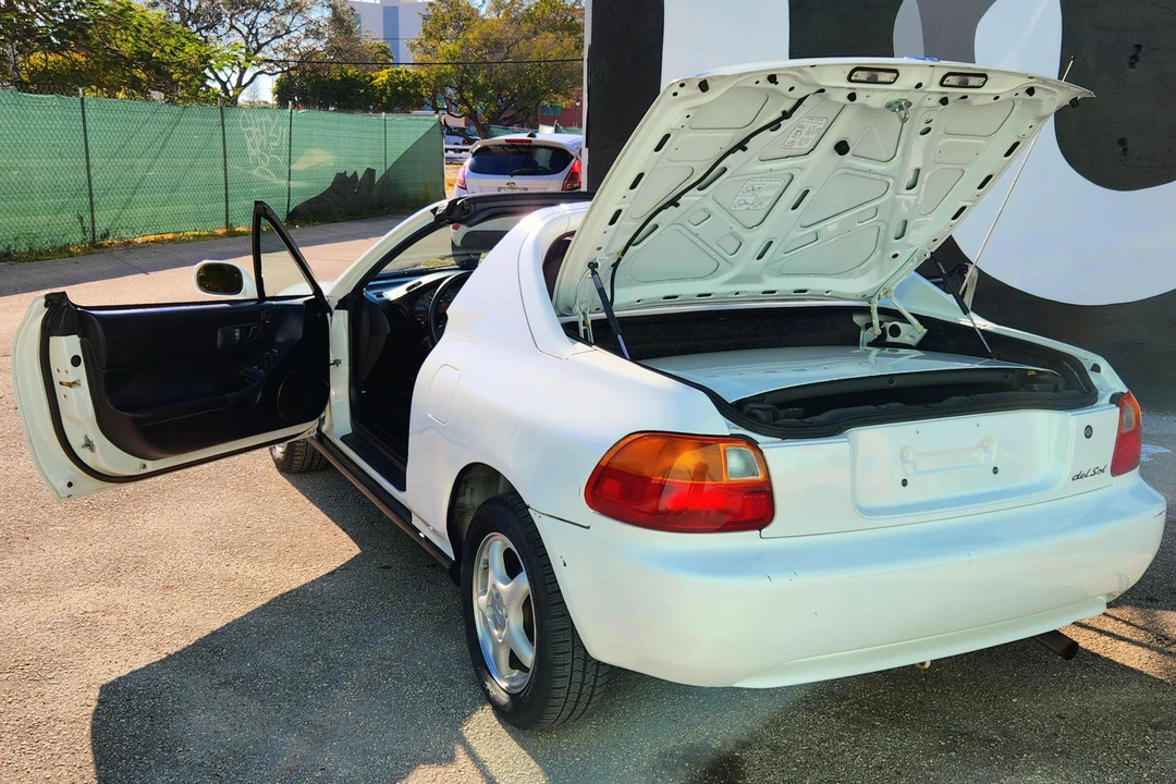 1996 Honda Del Sol - Image 9 of 31