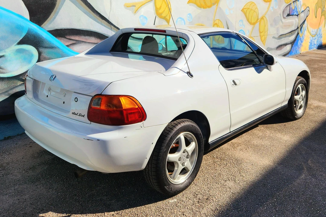 1996 Honda Del Sol - Image 28 of 31