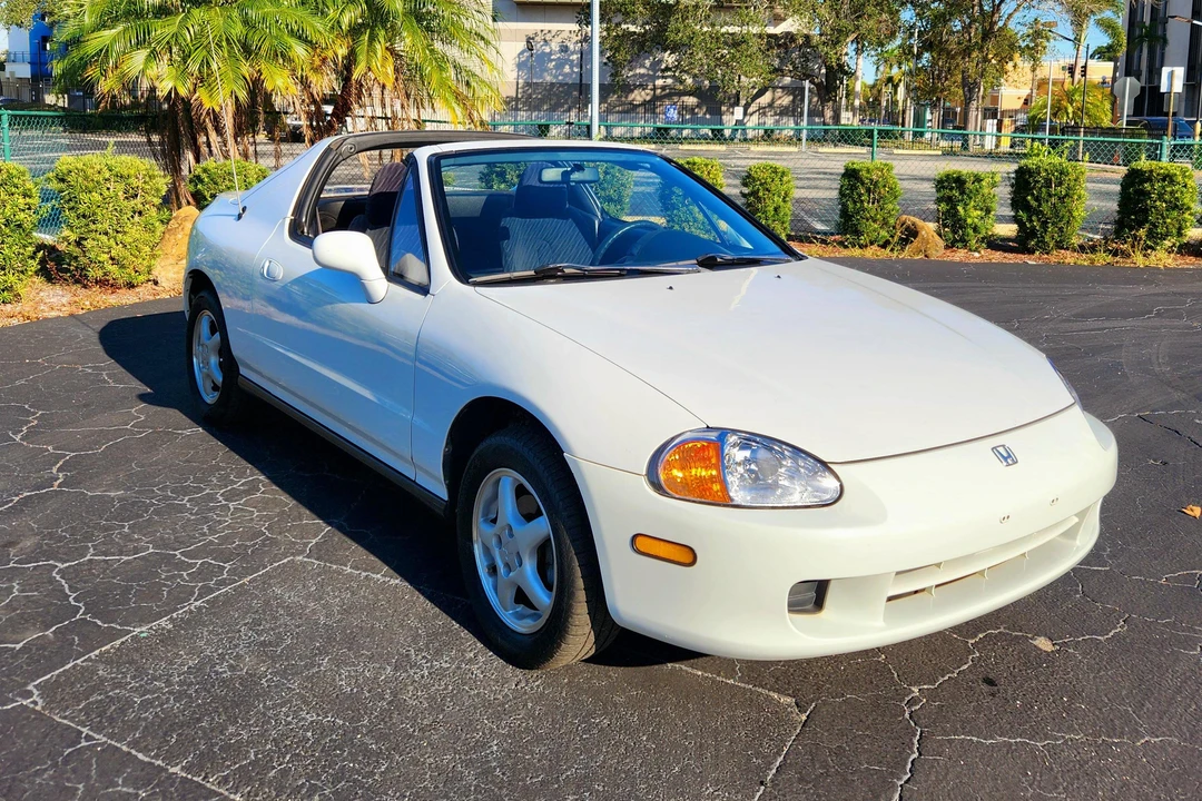 1996 Honda Del Sol - Image 12 of 31