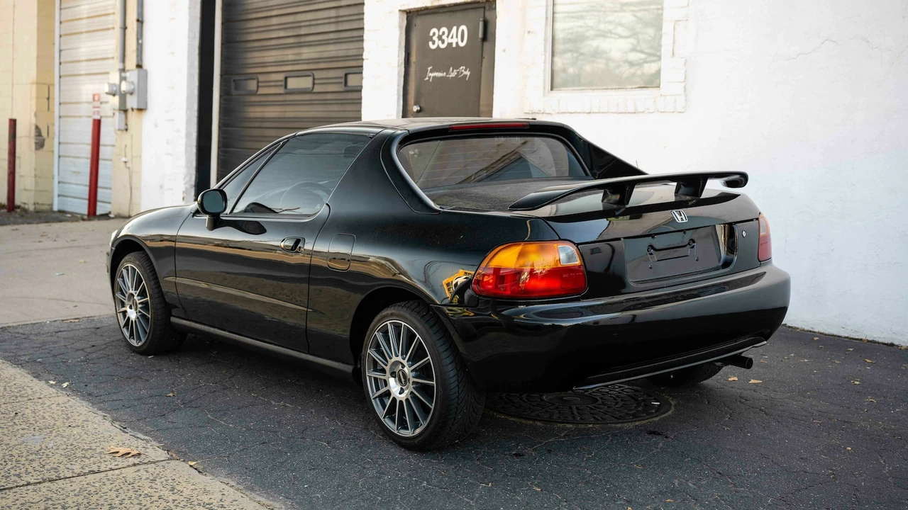 1996 Honda Del Sol - Image 2 of 15
