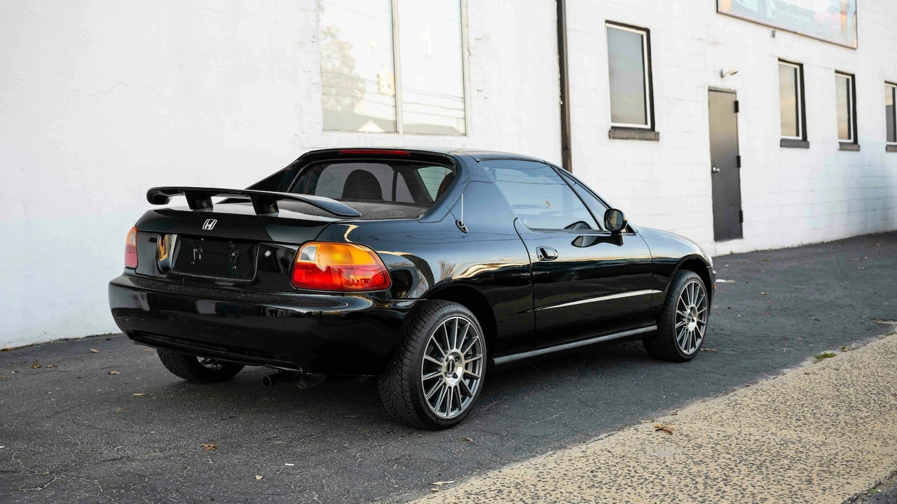 1996 Honda Del Sol - Image 3 of 15
