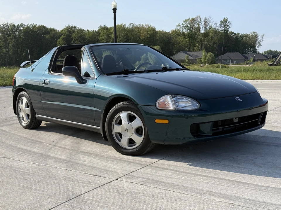 1996 Honda Del Sol - Image 11 of 31