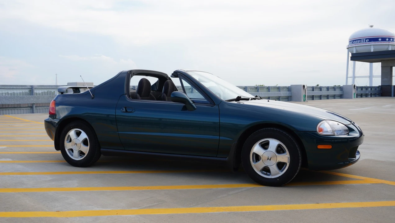 1996 Honda Del Sol - Image 3 of 31