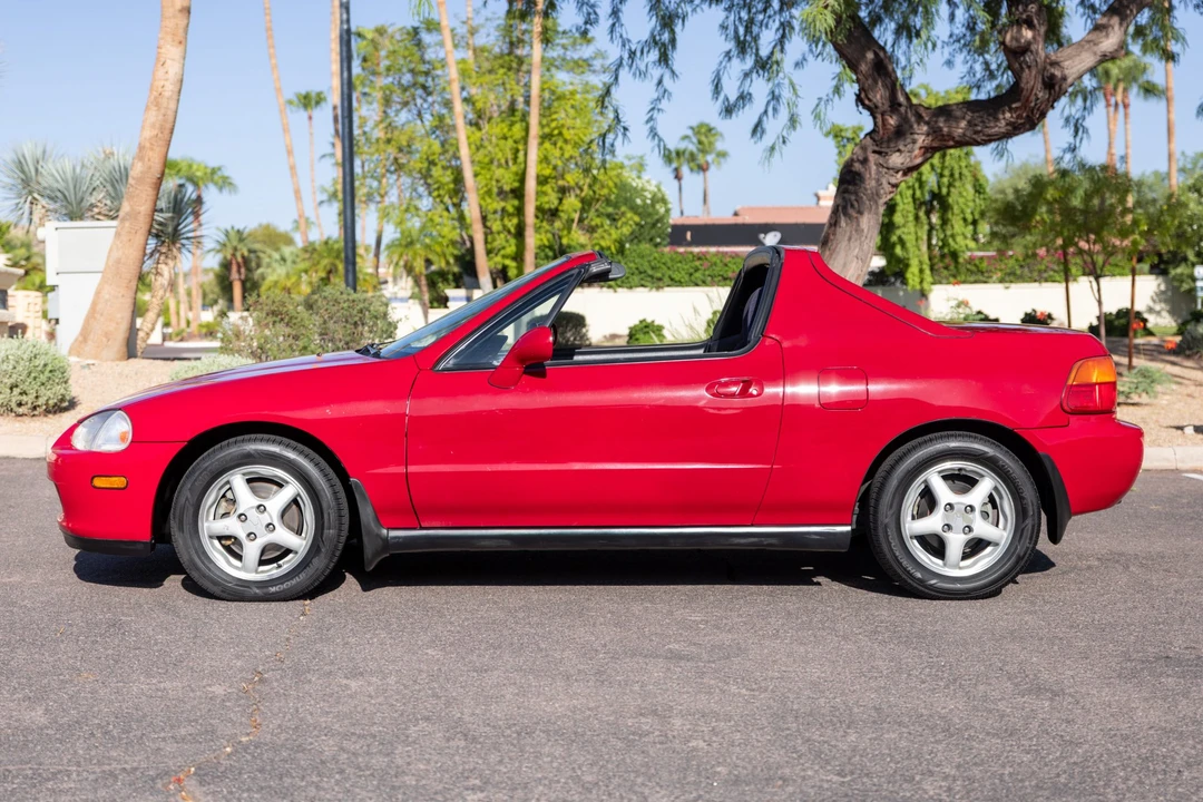 1996 Honda Del Sol - Image 2 of 31