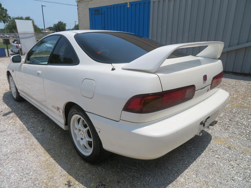 1996 Acura Integra Type R 3rd Gen - Image 15 of 31