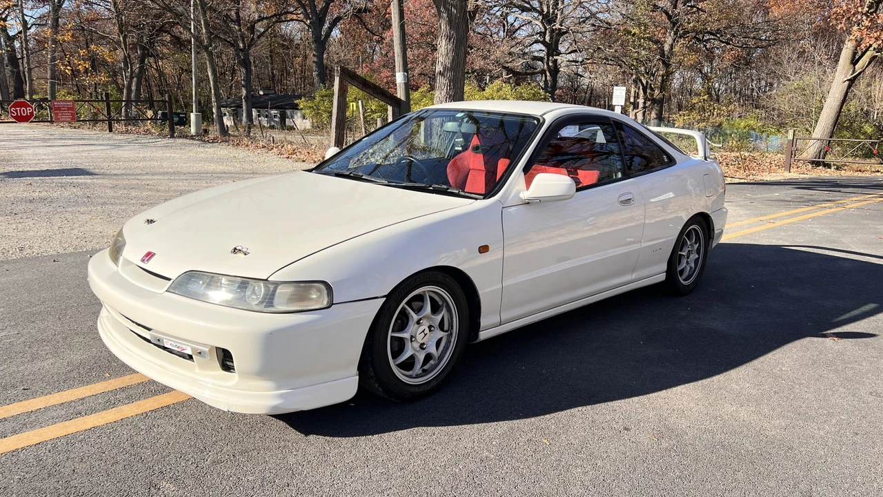 1996 Acura Integra Type R 3rd Gen - Image 2 of 31