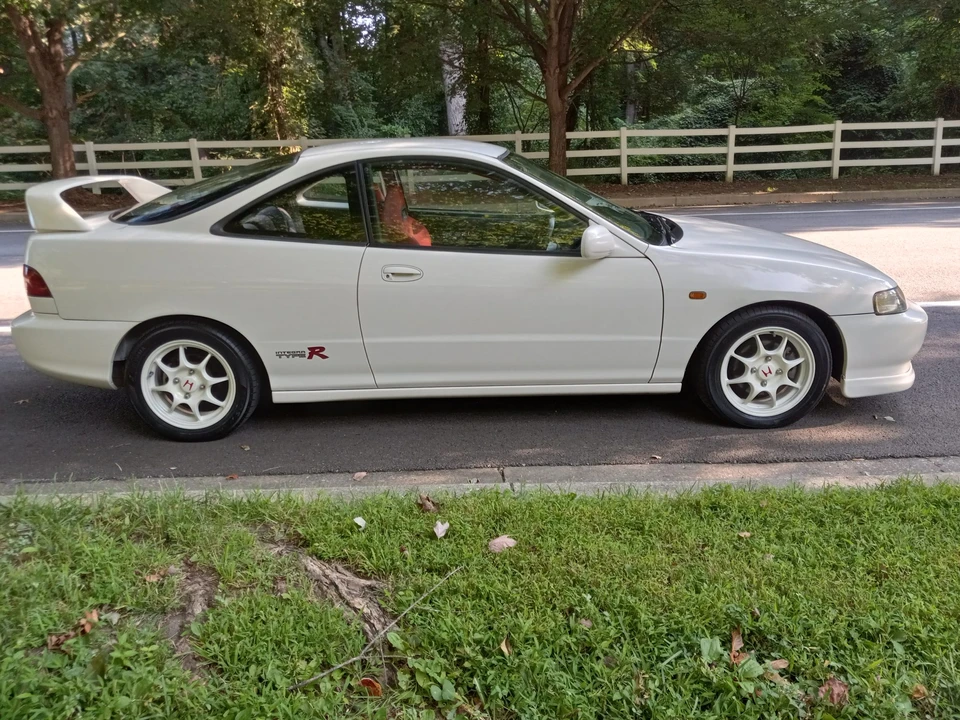 1996 Acura Integra Type R 3rd Gen - Image 10 of 31