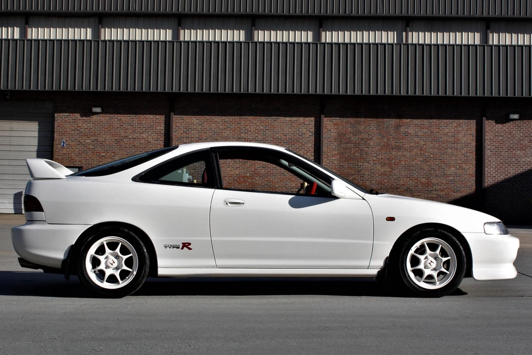 1996 Acura Integra Type R 3rd Gen - Image 3 of 30
