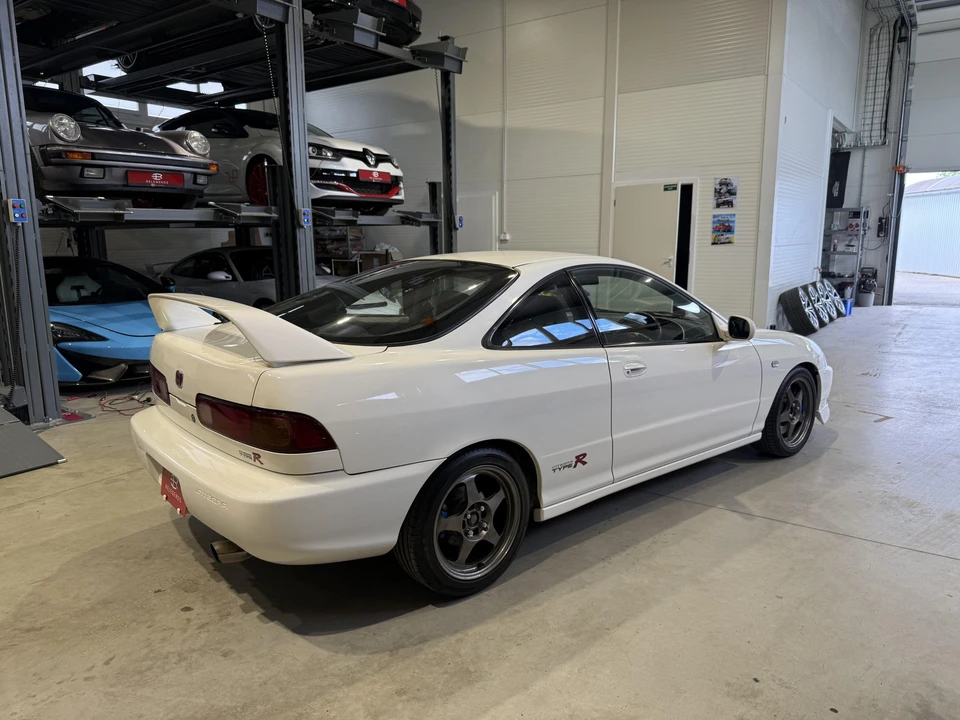 1996 Acura Integra Type R 3rd Gen - Image 5 of 31