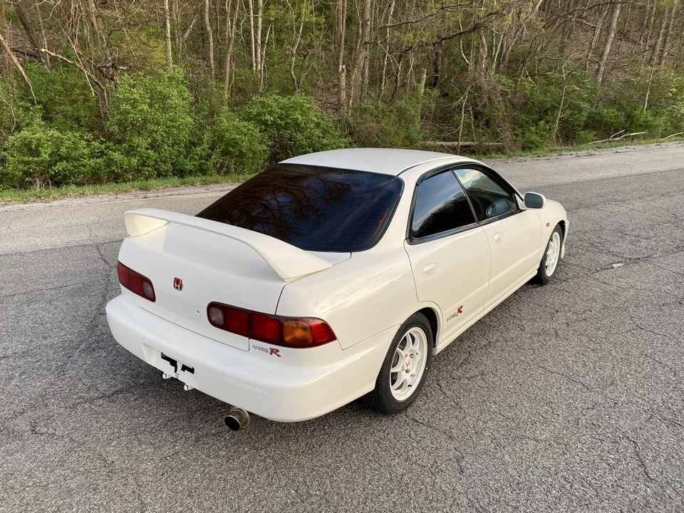 1996 Acura Integra Type R 3rd Gen - Image 15 of 31