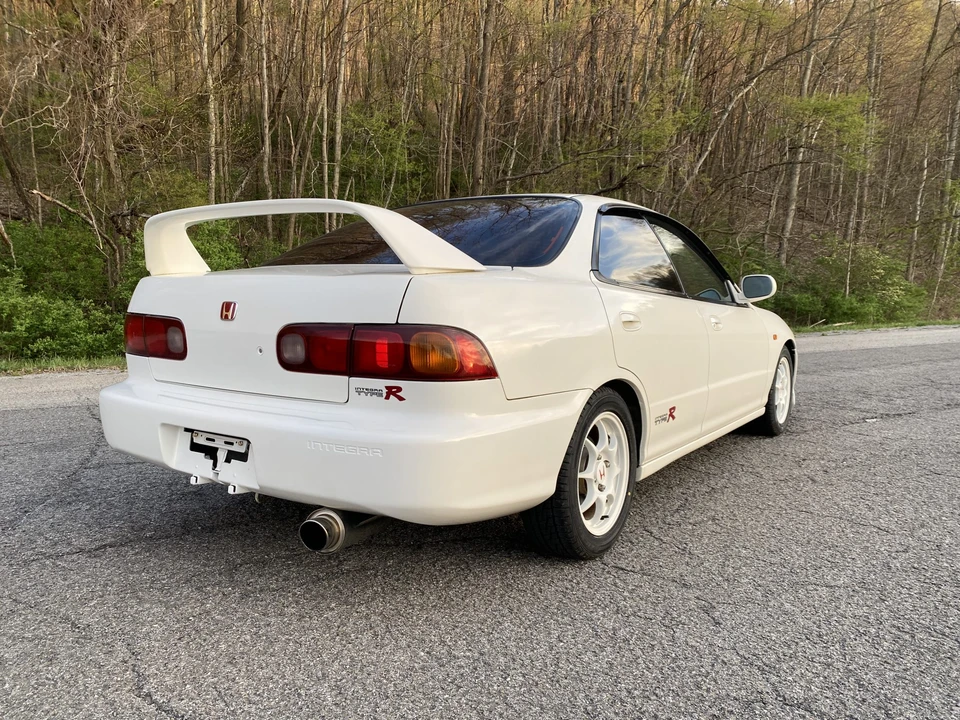 1996 Acura Integra Type R 3rd Gen - Image 16 of 31