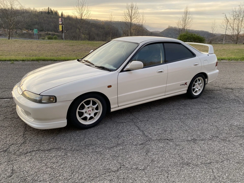 1996 Acura Integra Type R 3rd Gen - Image 2 of 31