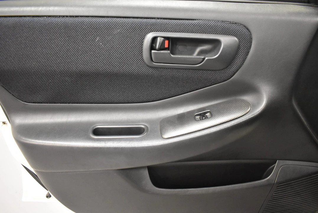 1996 Acura Integra Type R 3rd Gen - Image 11 of 31