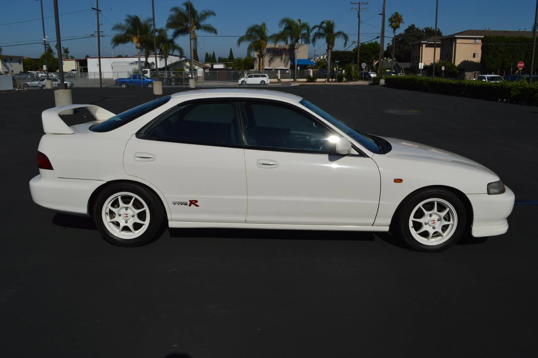 1996 Acura Integra Type R 3rd Gen - Image 16 of 31