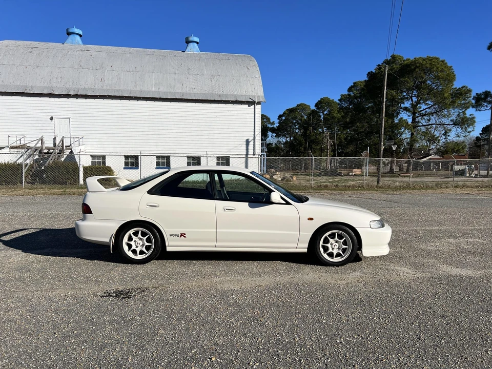 1996 Acura Integra Type R 3rd Gen - Image 17 of 31
