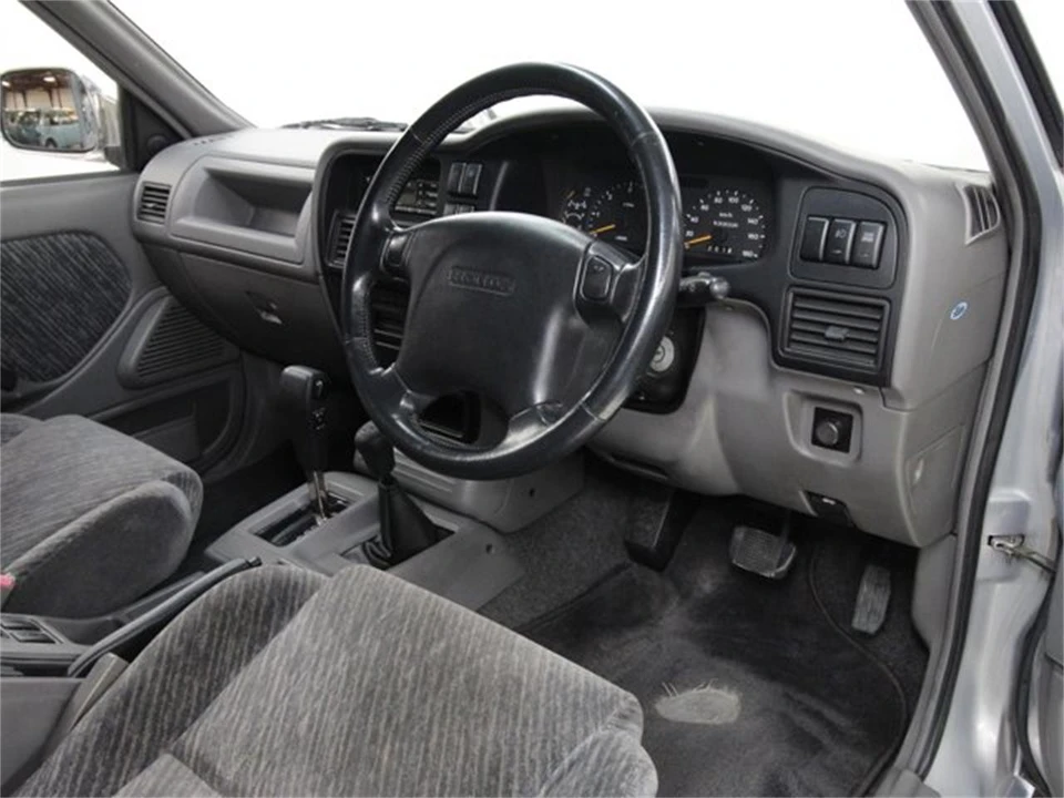 1996 Honda Fit - Image 9 of 31