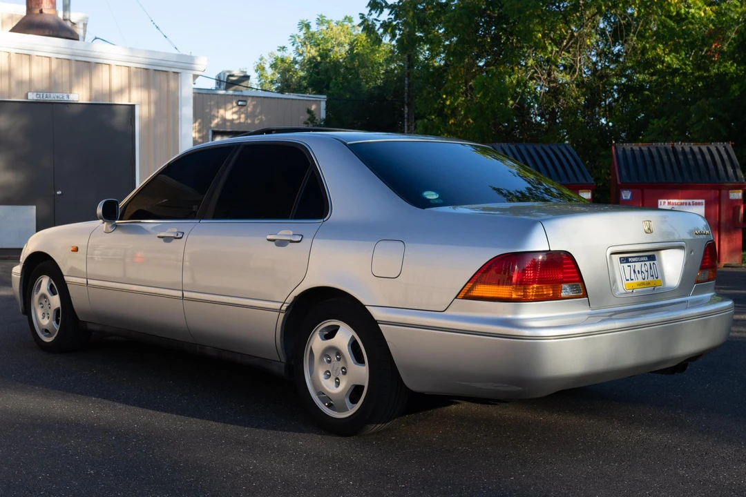 1996 Acura Legend - Image 4 of 31
