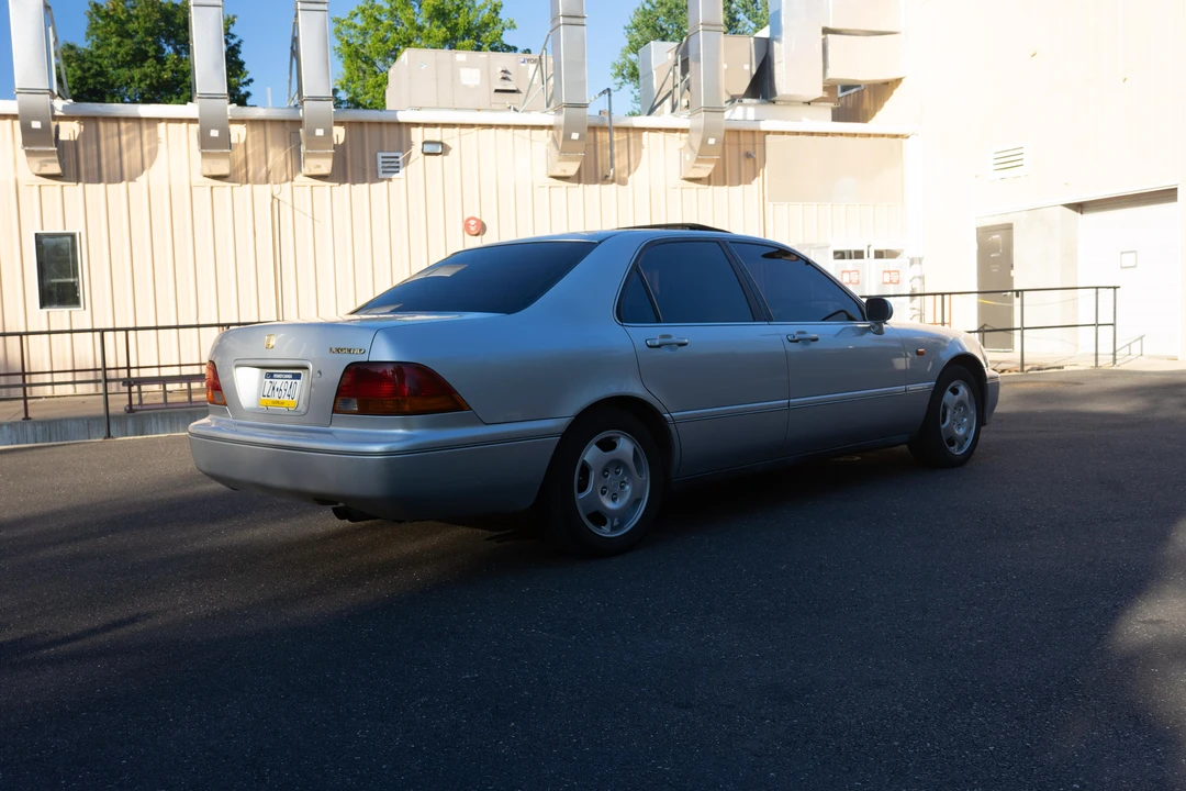 1996 Acura Legend - Image 9 of 31