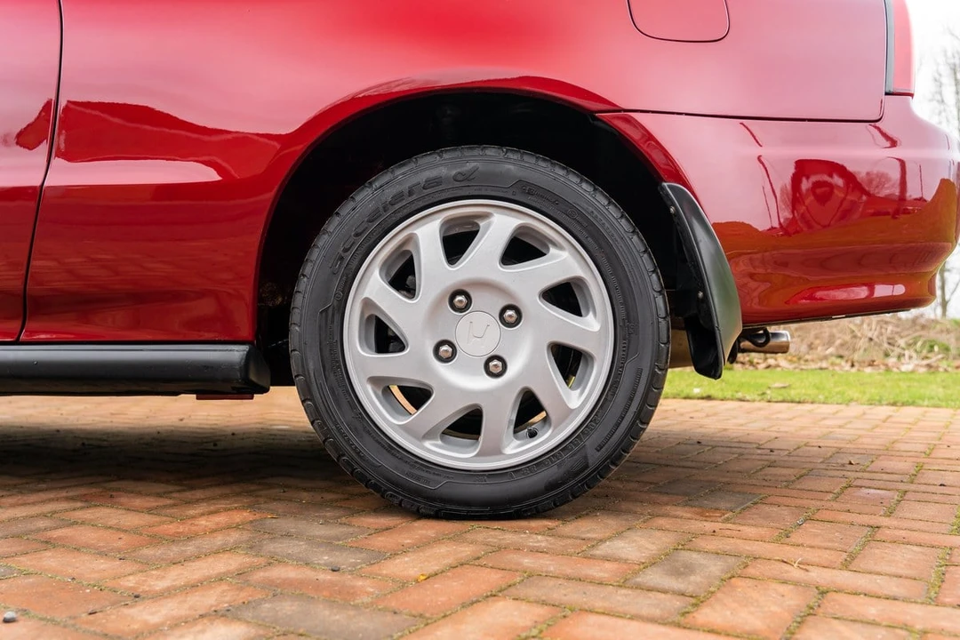 1996 Honda Prelude 4th Gen - Image 16 of 30