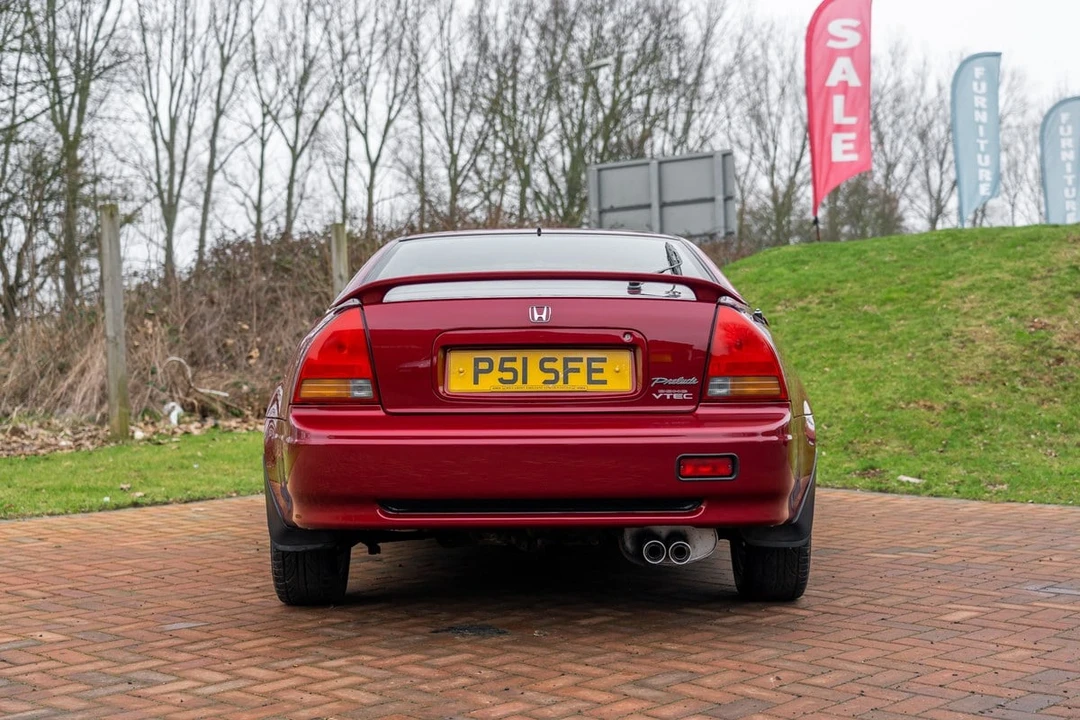 1996 Honda Prelude 4th Gen - Image 9 of 30