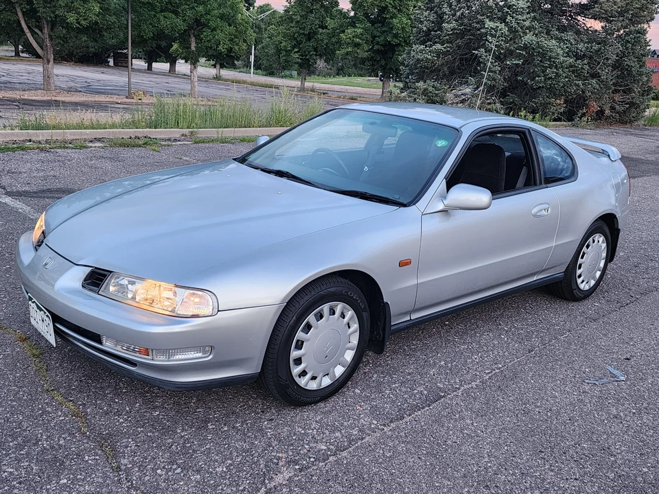 1996 Honda Prelude 4th Gen - Image 9 of 31