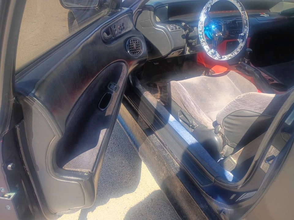 1996 Honda Prelude 4th Gen - Image 5 of 10