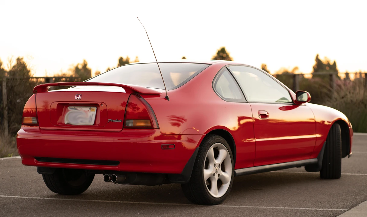 1996 Honda Prelude 4th Gen - Image 12 of 31