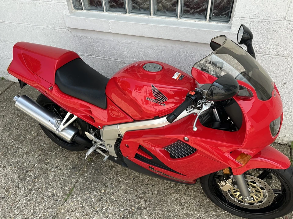 1996 Honda VF & VFR - Image 8 of 31
