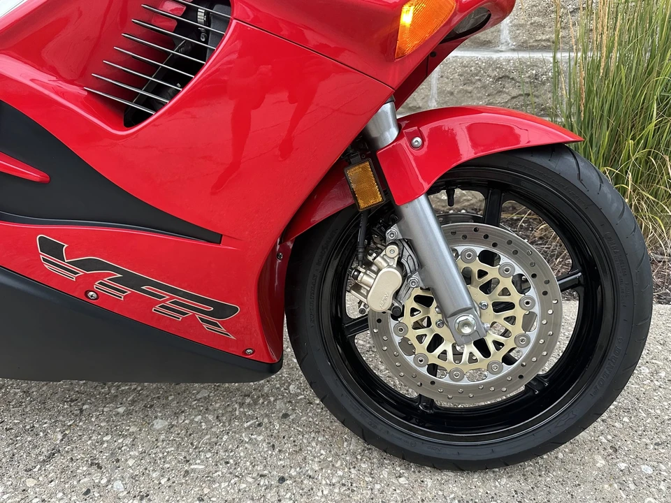 1996 Honda VF & VFR - Image 14 of 31