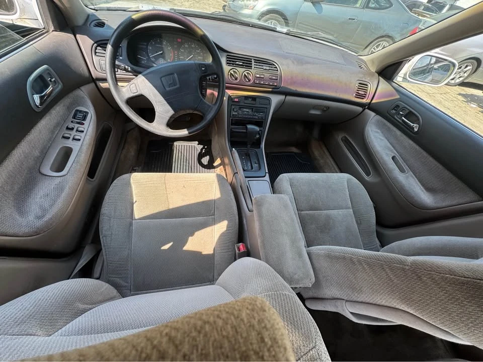1996 Honda Accord 5th Gen - Image 6 of 6