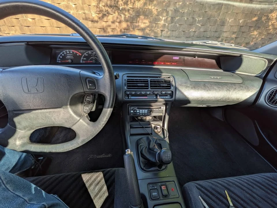 1996 Honda Prelude 4th Gen - Image 10 of 16