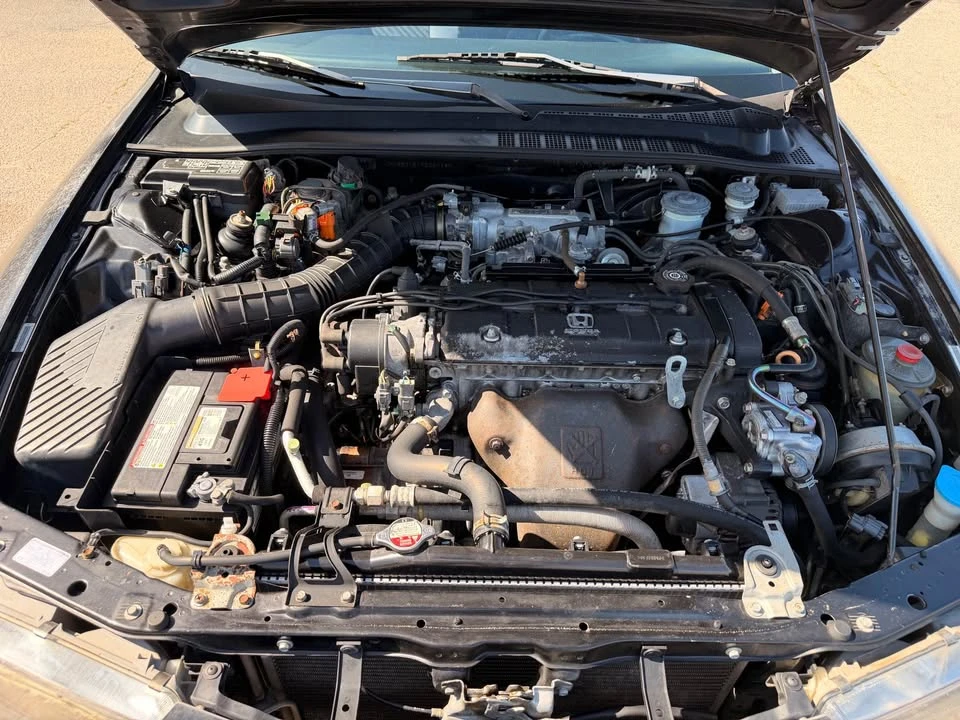 1996 Honda Prelude 4th Gen - Image 17 of 18