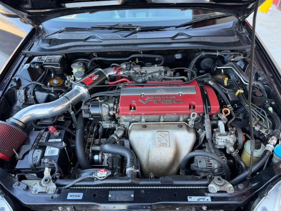 1996 Honda Prelude 4th Gen - Image 18 of 19