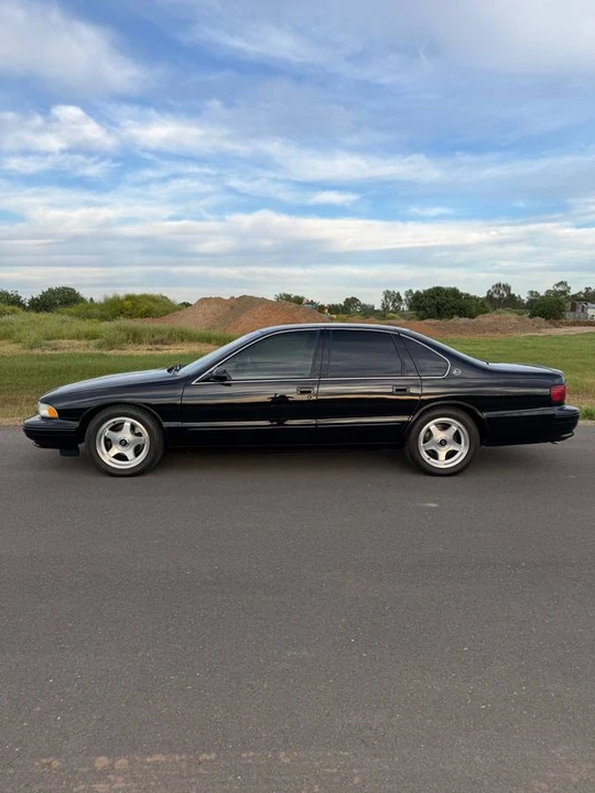 1996 Chevrolet - Image 5 of 8