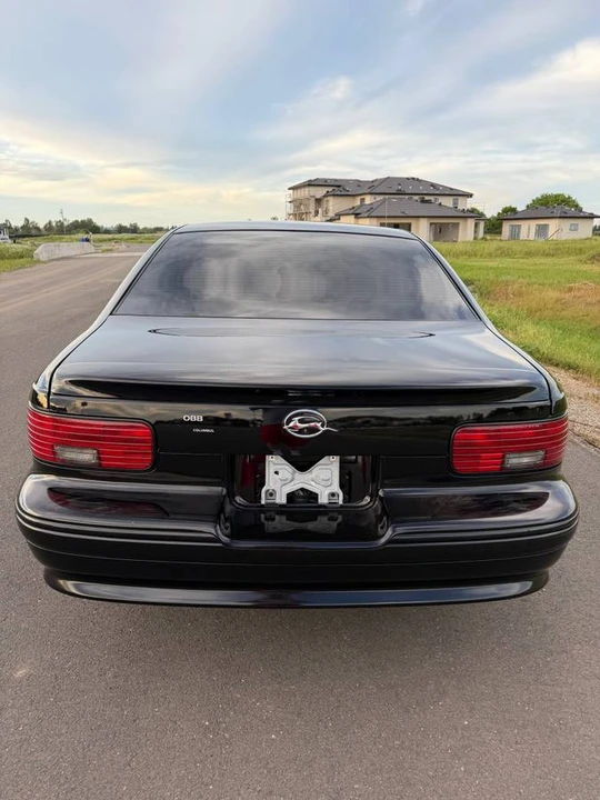 1996 Chevrolet - Image 6 of 8