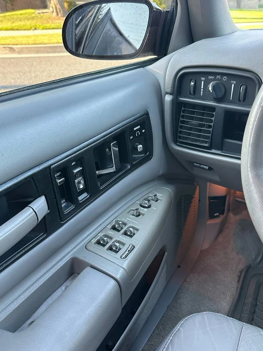 1996 Chevrolet Impala 7th Gen - Image 17 of 21