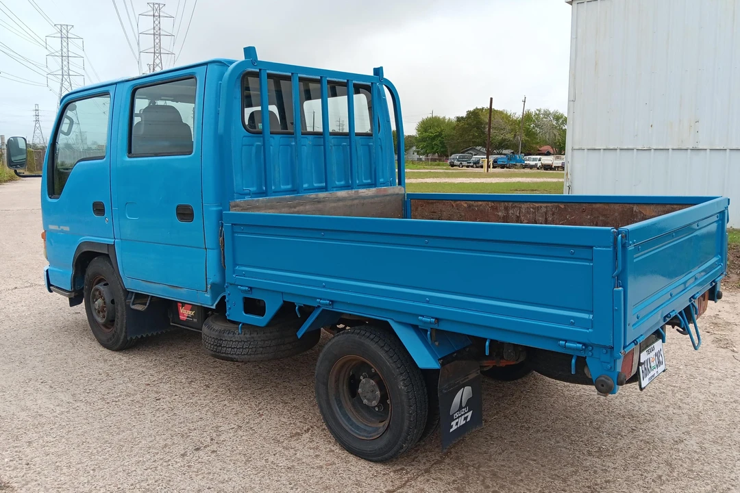 1996 Isuzu Elf - Image 4 of 31