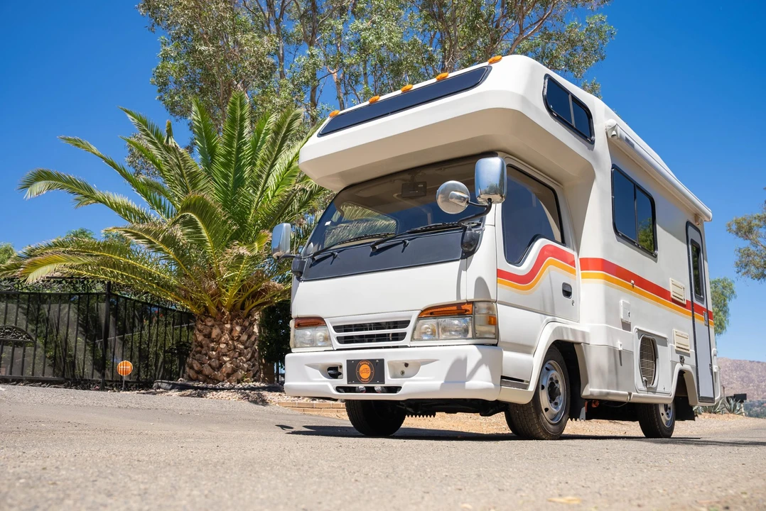 1996 Isuzu Elf - Image 21 of 31