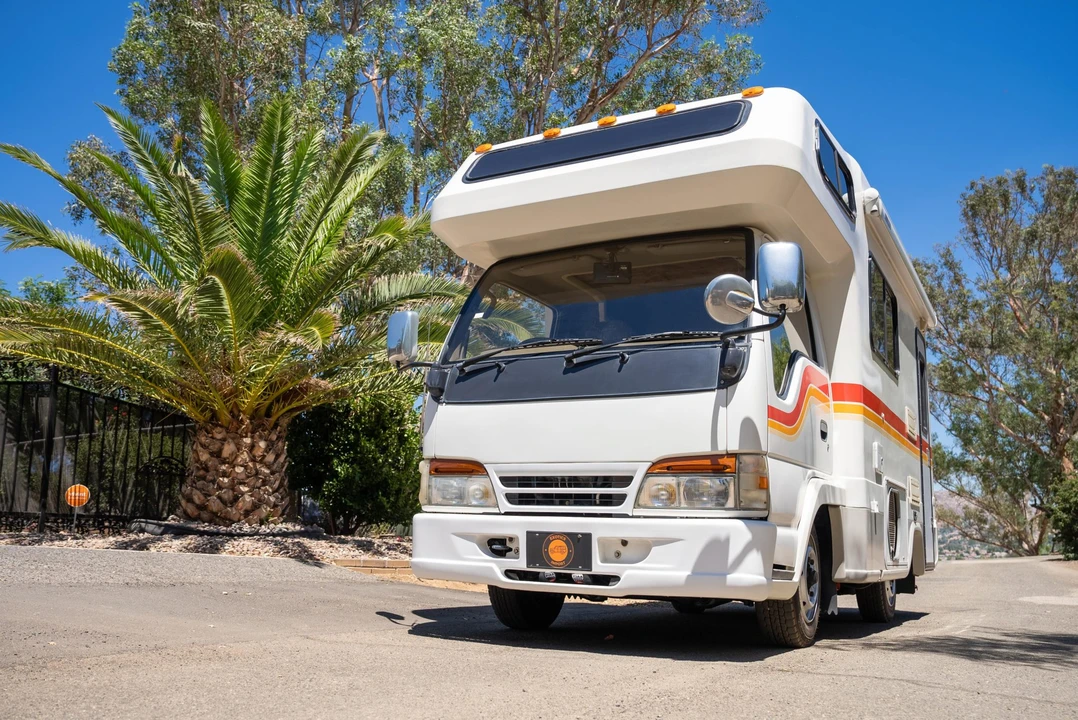 1996 Isuzu Elf - Image 22 of 31