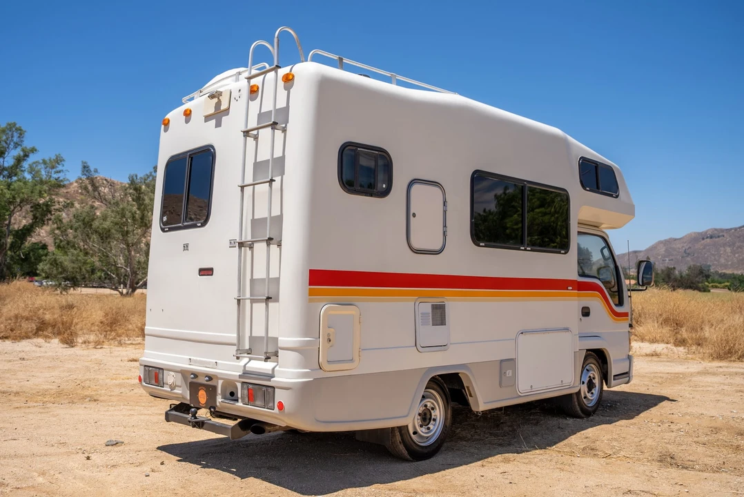 1996 Isuzu Elf - Image 5 of 31