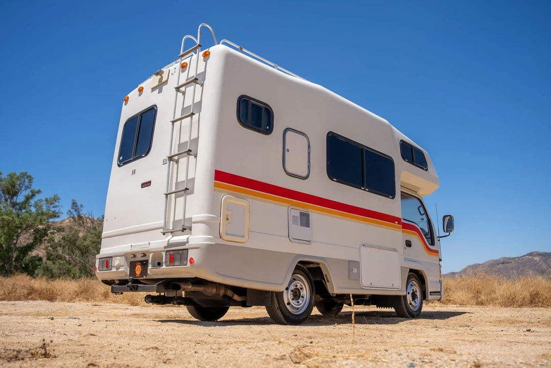 1996 Isuzu Elf - Image 6 of 31