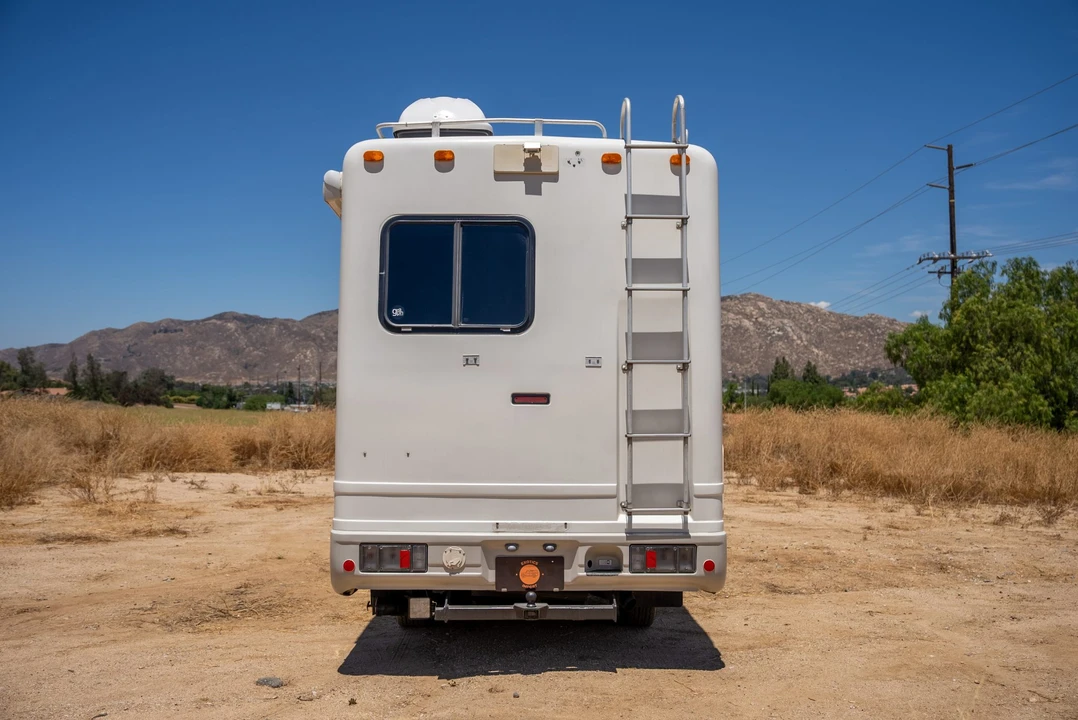 1996 Isuzu Elf - Image 7 of 31